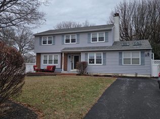 113 Hancock Rd, North Wales, PA 19454