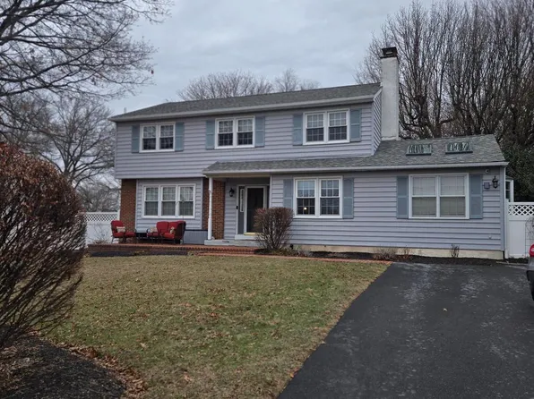 113 Hancock Rd, North Wales, PA 19454