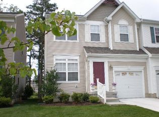 212 Tryens Dr, Mays Landing, NJ 08330