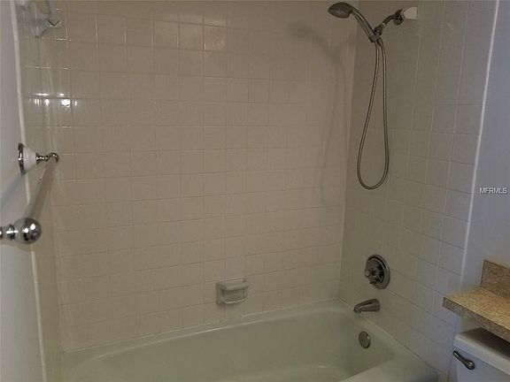 5th image of 255 Dolphin Pt APT 710