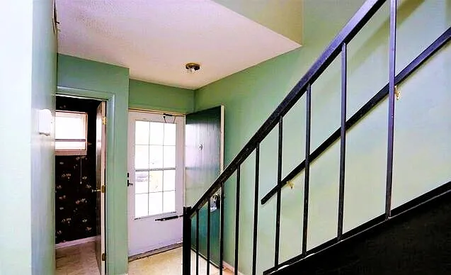 220 Elizabeth St #D4 — Photo 2