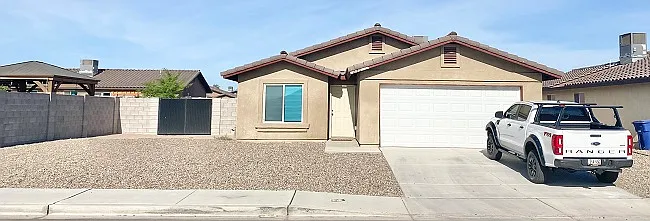 3643 S Laura Way — Photo 1