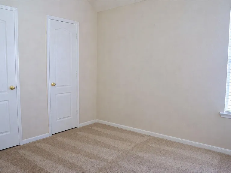 8515 Clarkman Ridge Ln — Photo 16