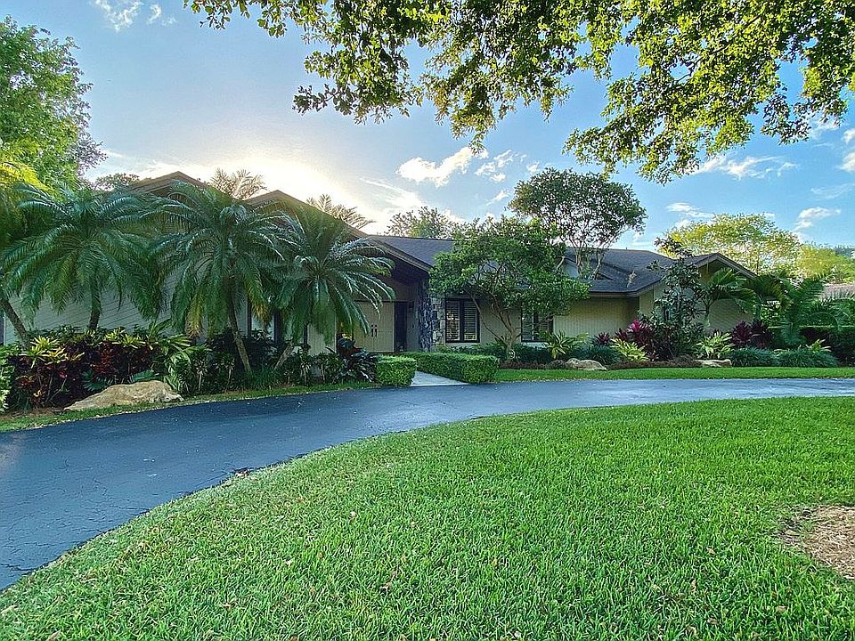 1st image of 17122 SW 79th Pl
