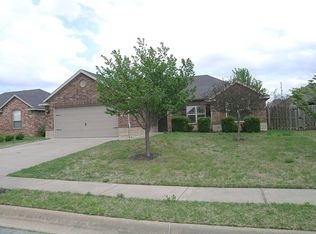 6017 S 37th St, Rogers, AR 72758