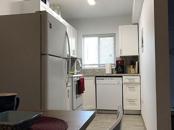 4th image of 7839 N Bayshore Dr APT 9