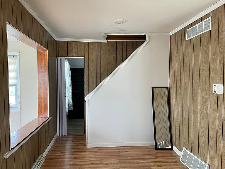 516 3rd Ave — Photo 5