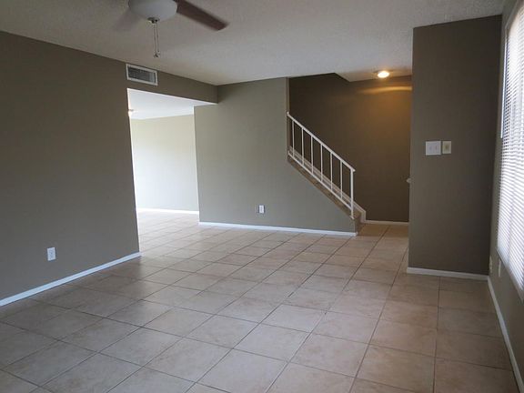 3rd image of 3303 W Laurie Ln