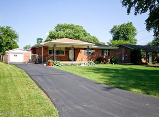 9511 Titan Dr, Louisville, KY 40229