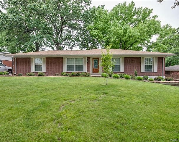1st image of 6970 Lake Valley Dr