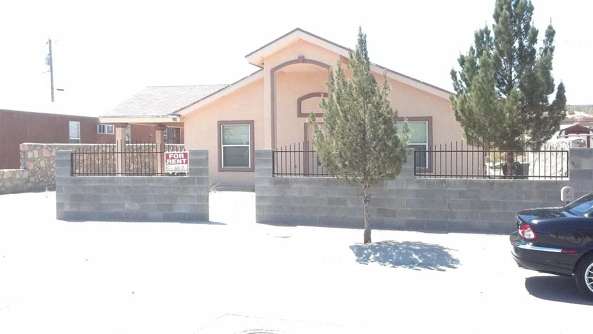 3 bed, 2650 sqft, $1,750 — Photo 1