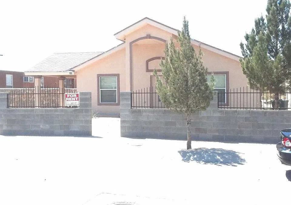 209 Mora Ln