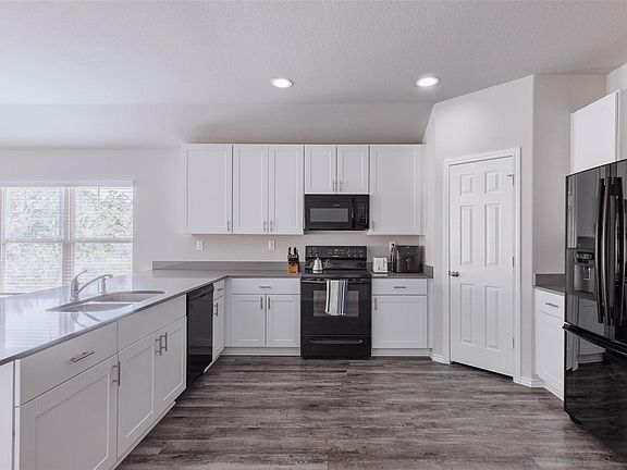 3rd image of 20906 Twining Rose Ln