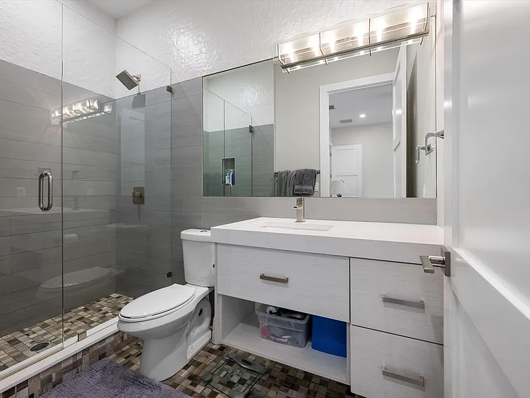 15450 Estancia Ln — Photo 22