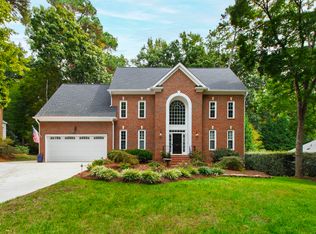 105 Charlemagne Ct, Cary, NC 27511