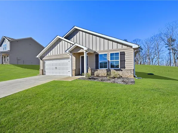 562 Pemberton St, Kingston, GA 30145