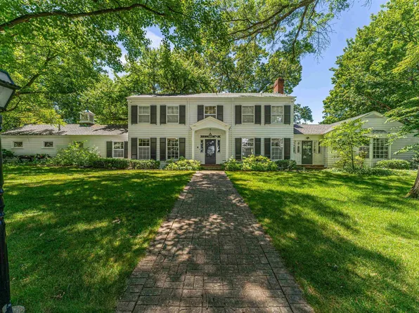 905 1575th St, Lincoln, IL 62656