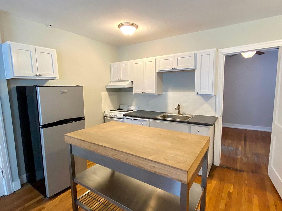 1st image of 3713 Summit St #3715