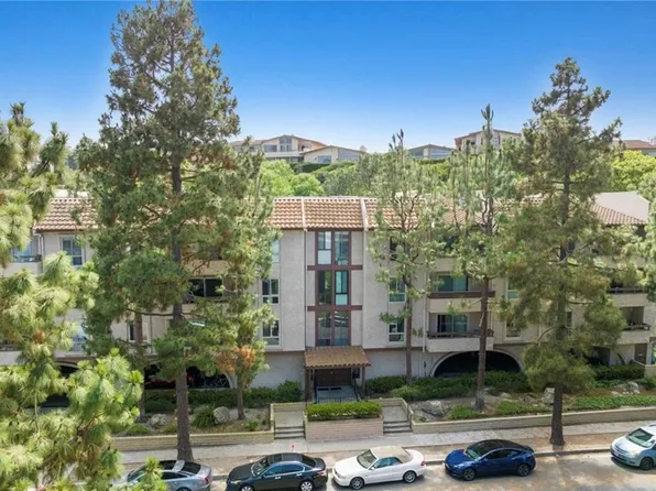 5718 Ravenspur Dr Unit 305, Rancho Palos Verdes, CA 90275