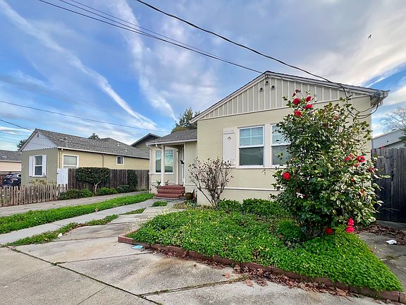 3rd image of 127 22nd Ave #Na