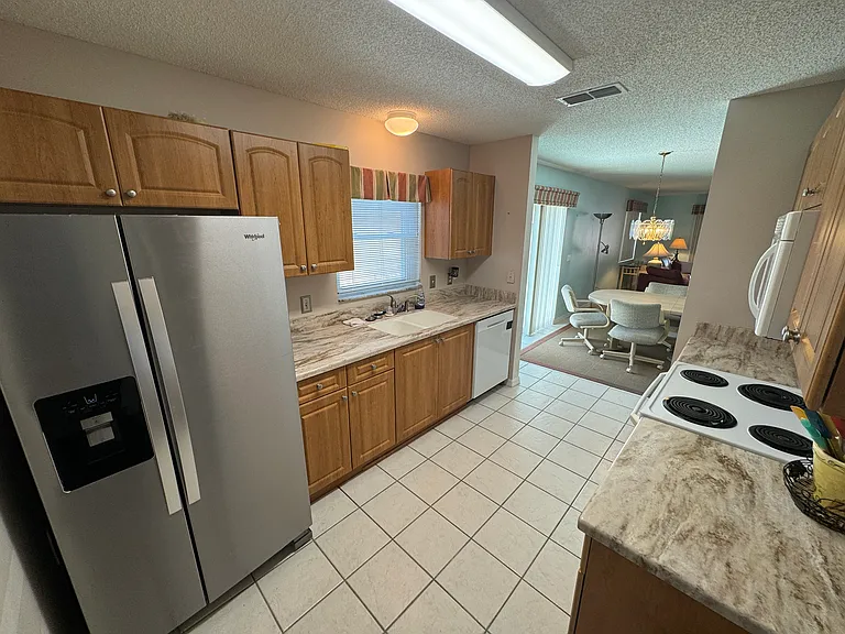 616 Enconto St — Photo 7