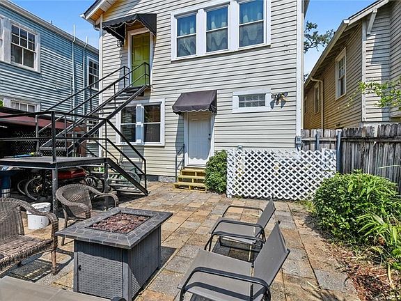 2nd image of 2827 Palmer Ave #2827