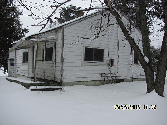 2nd image of 32 E Hepburnia Rd