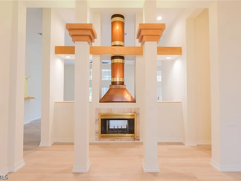 15200 Sweetwater Ct — Photo 10