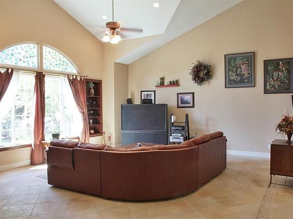 2nd image of 7036 Avenida Rotella