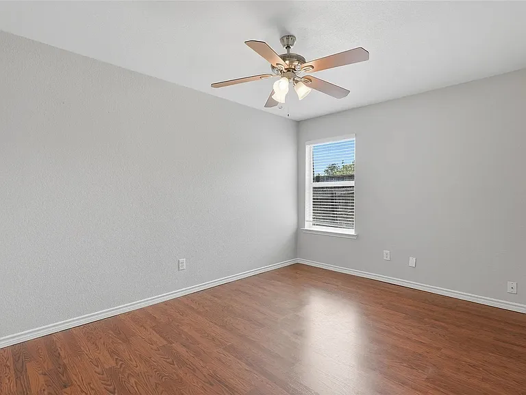 13018 Evergreen Dr — Photo 8