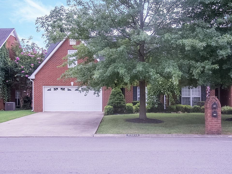 1st image of 2731 Waywood Dr