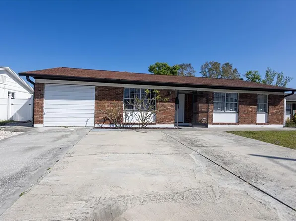 724 Tradewinds Dr, Brandon, FL 33511