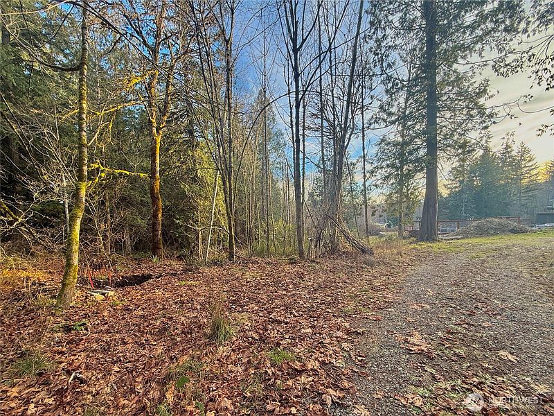 2nd image of 680 E State Route 302