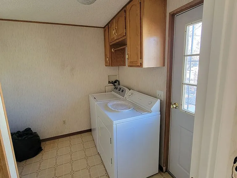 205 S Adin St — Photo 18