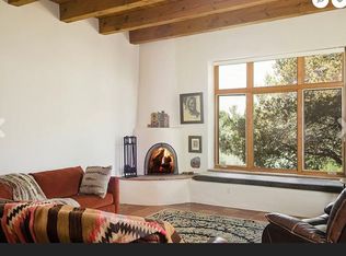 3996 Old Santa Fe Trl, Santa Fe, NM 87505