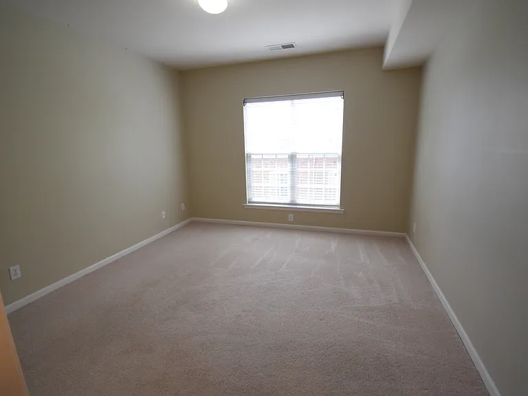 14945 Santa Lucia Dr — Photo 23
