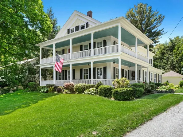 36 South St, Grafton, MA 01519