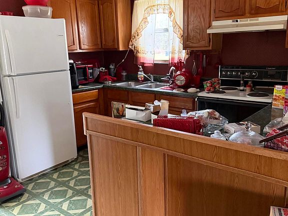 4th image of 1450 3rd St