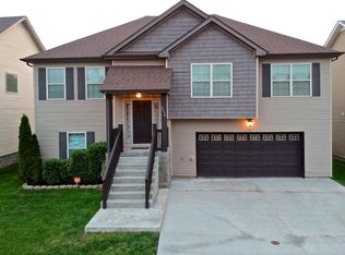 3734 Gray Fox Dr, Clarksville, TN 37040