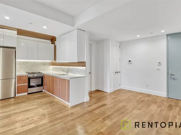 810 Flushing Avenue image 1 of 5