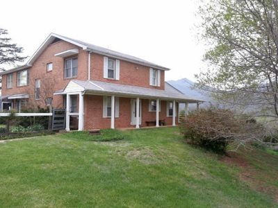 1889 Solaridge Dr, Bedford, VA, 24523