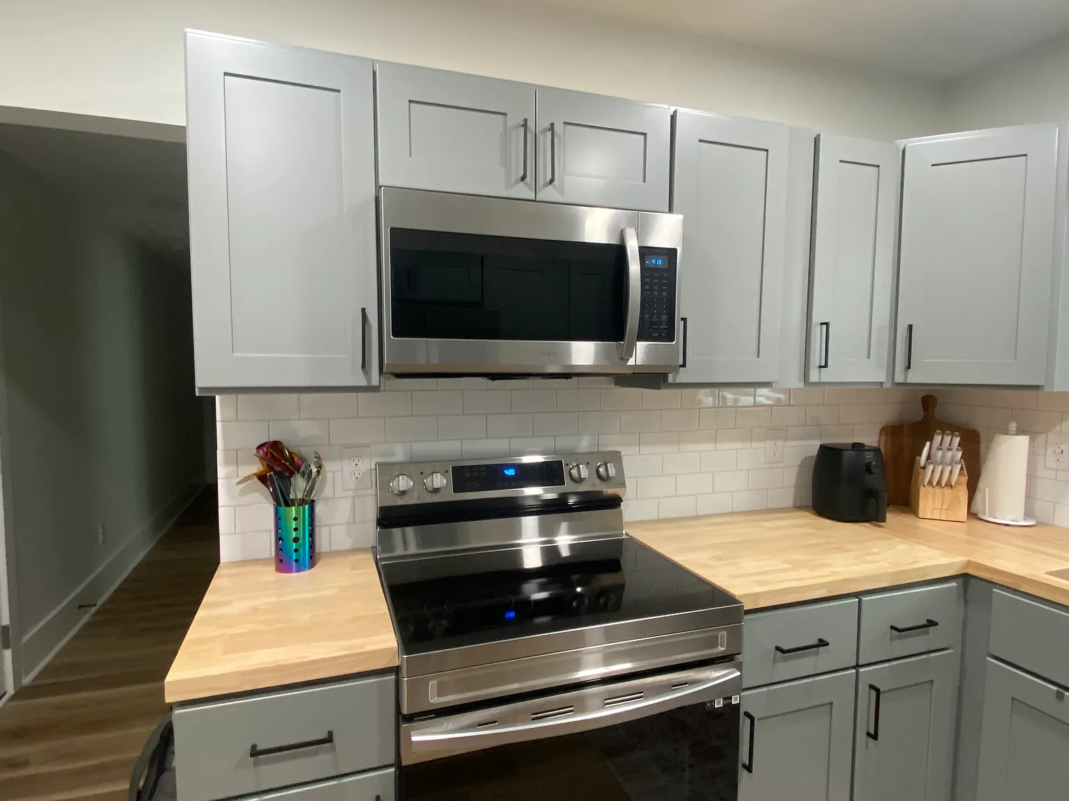 2 bed, 1000 sqft, $1,900 — Photo 3