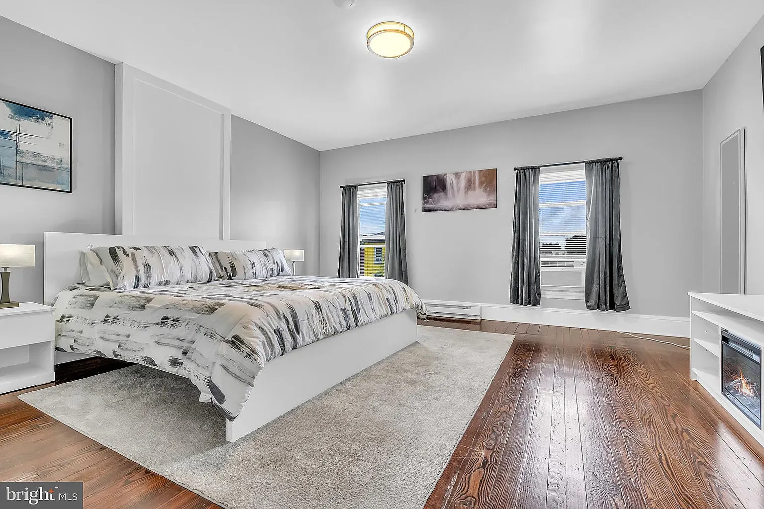 3 bed, $2,350 — Photo 1