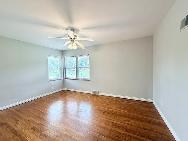 24 Lincord Dr — Photo 12