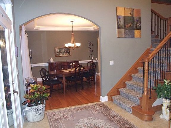 4th image of 8046 Daisy Hill Ct