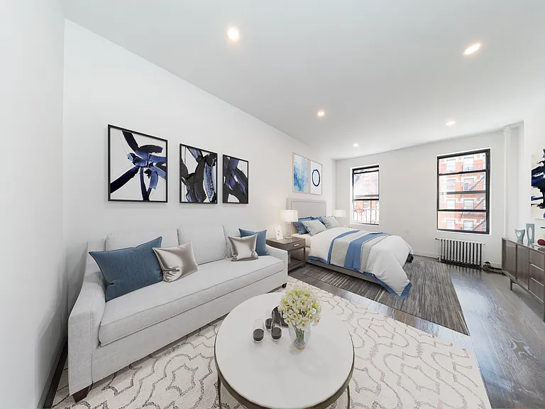 703 9th Ave #3B — Photo 1
