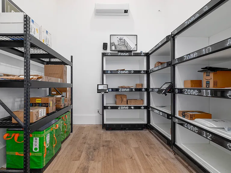 The Howell - 2101 Washington Ave — Photo 25