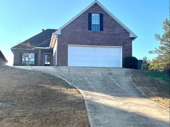 753 Muirfield Dr, Starkville, MS 39759
