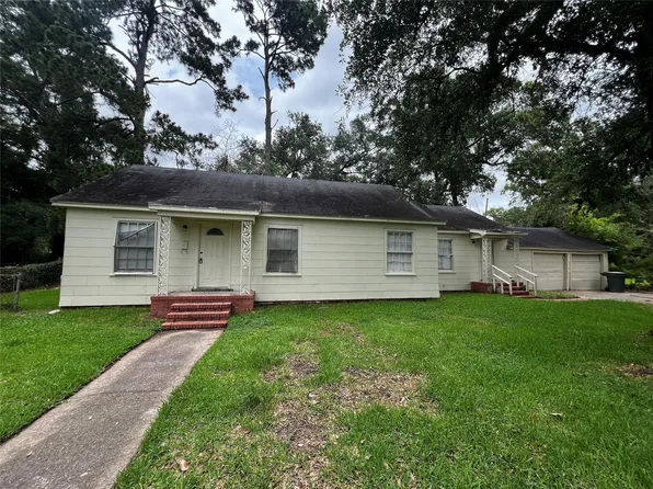 1220 Trinidad St, Beaumont, TX 77703