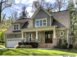212 Tall Timbers Trl, Hendersonville, NC 28792